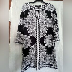 BCBGMaxAzria Black and White Tunic​
